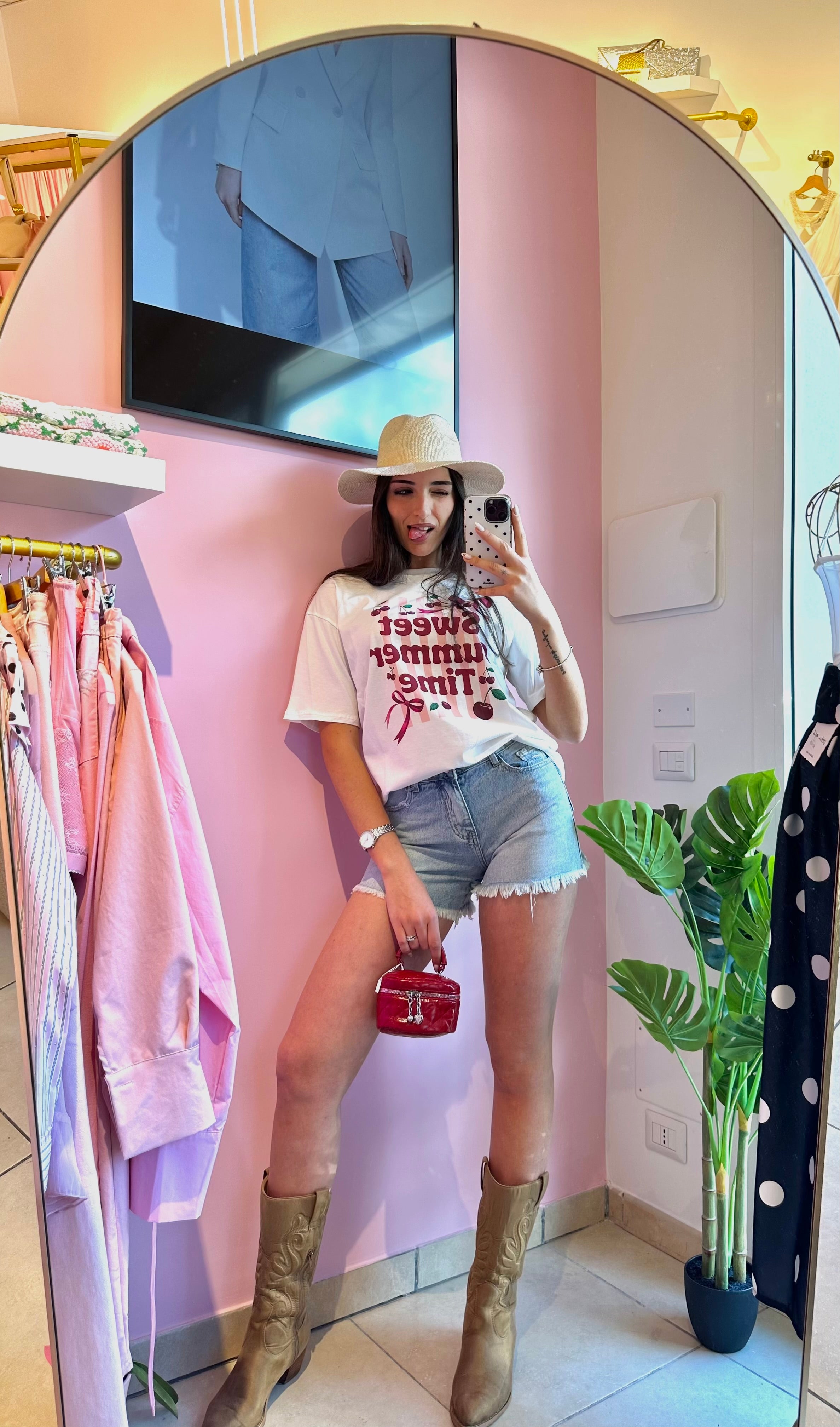 T-shirt cherry