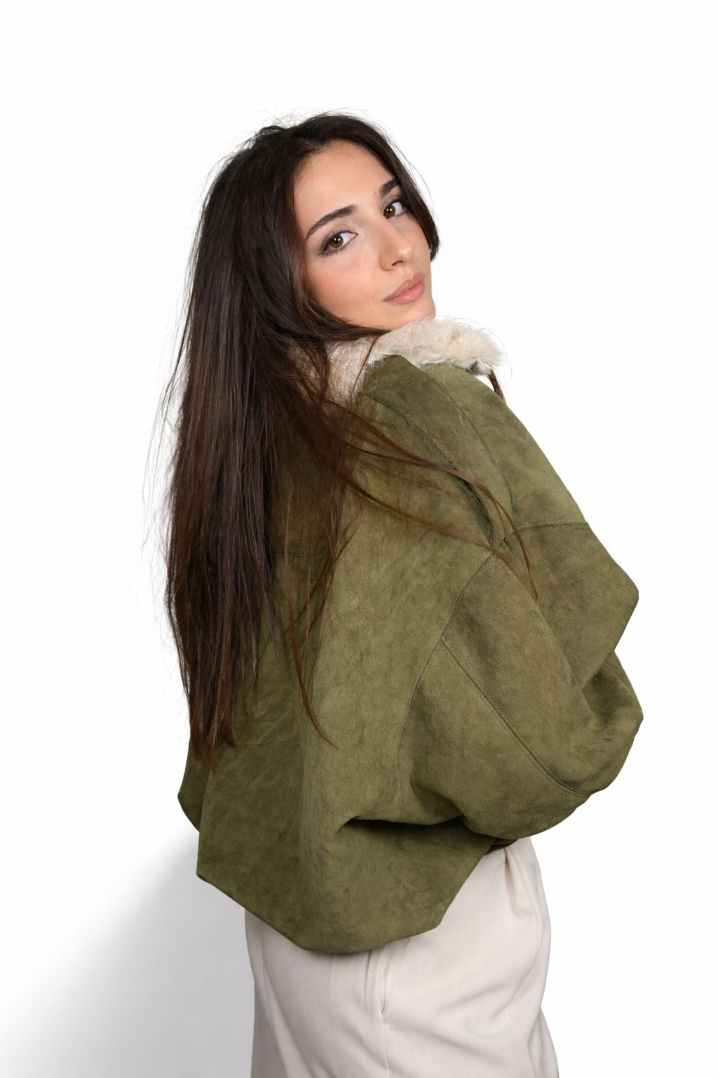 Bomber verde oliva scamosciato con collo in pelliccia