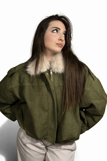 Bomber verde oliva scamosciato con collo in pelliccia